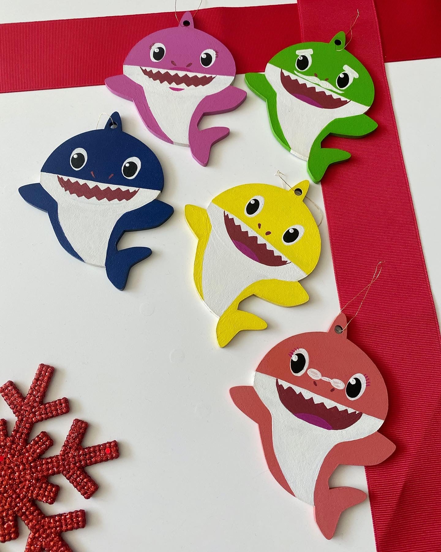 Decoración Baby Shark Navidad
